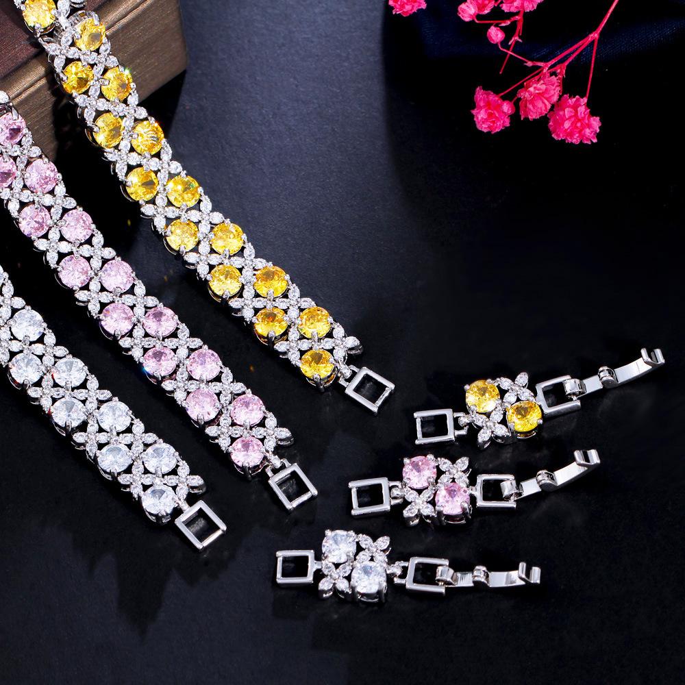 Zircon micro-inlaid gemstone and sparkling diamond-plated bracelet
