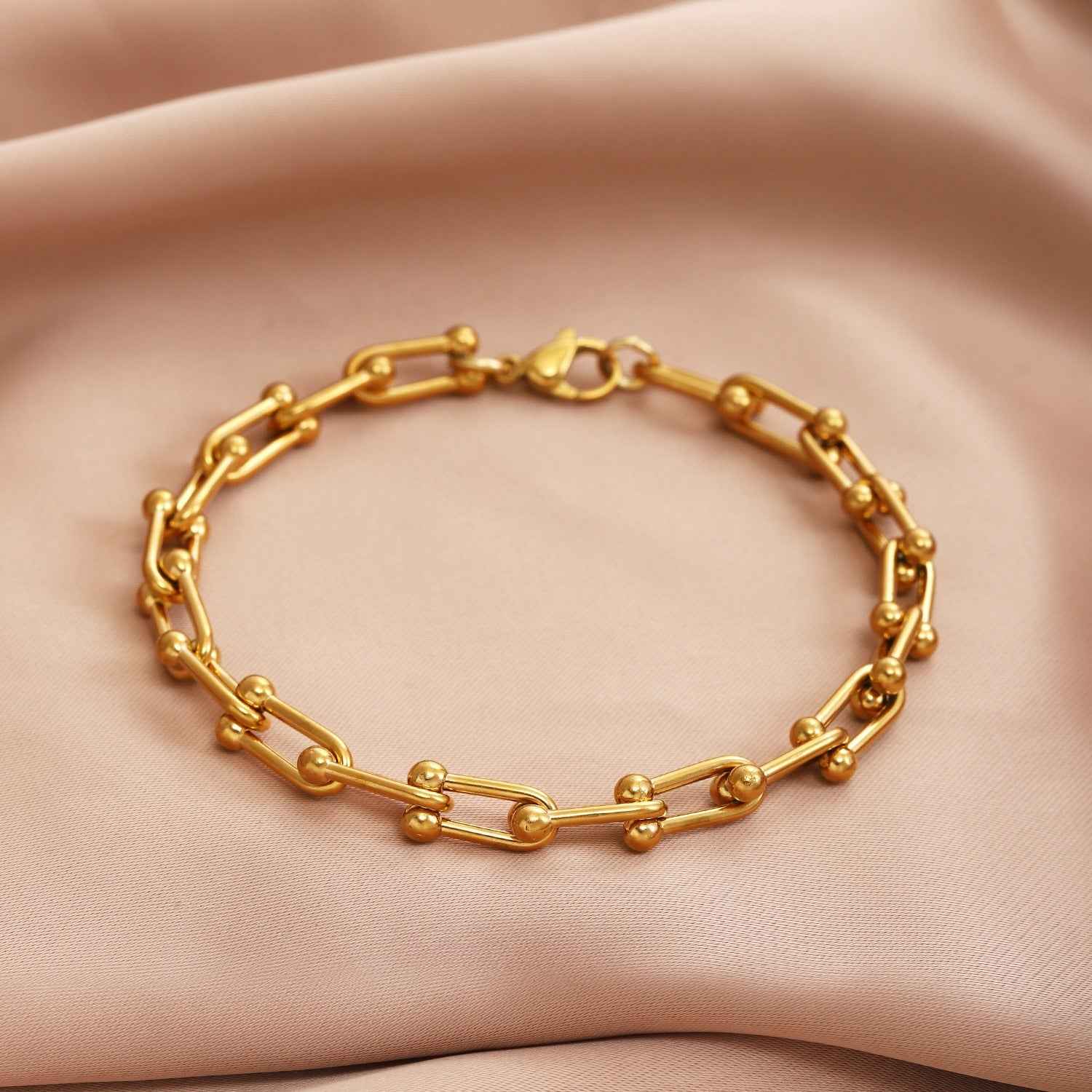 18k gold U-shaped horseshoe clasp bracelet necklace