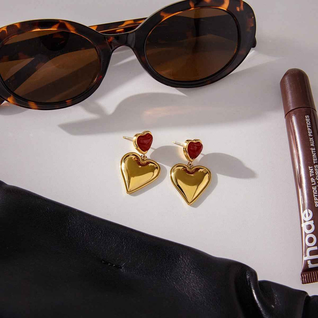 18K gold heart-shaped luxury earrings