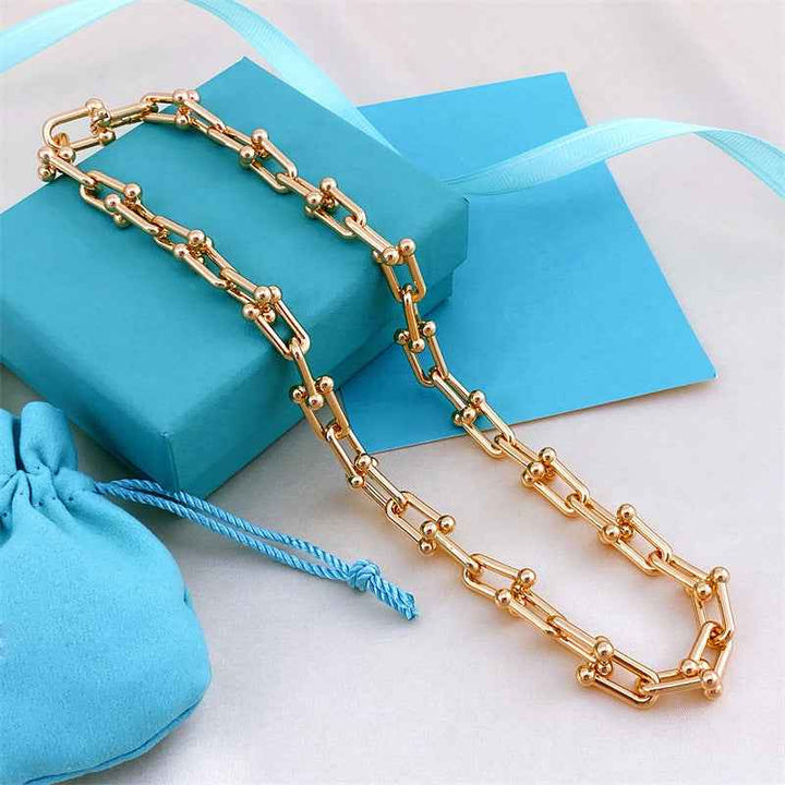 18K Gold T-House U-Shaped Horseshoe Chain Necklace