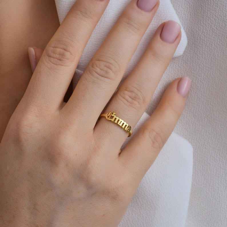 Customized Smooth Name Engraving Ring
