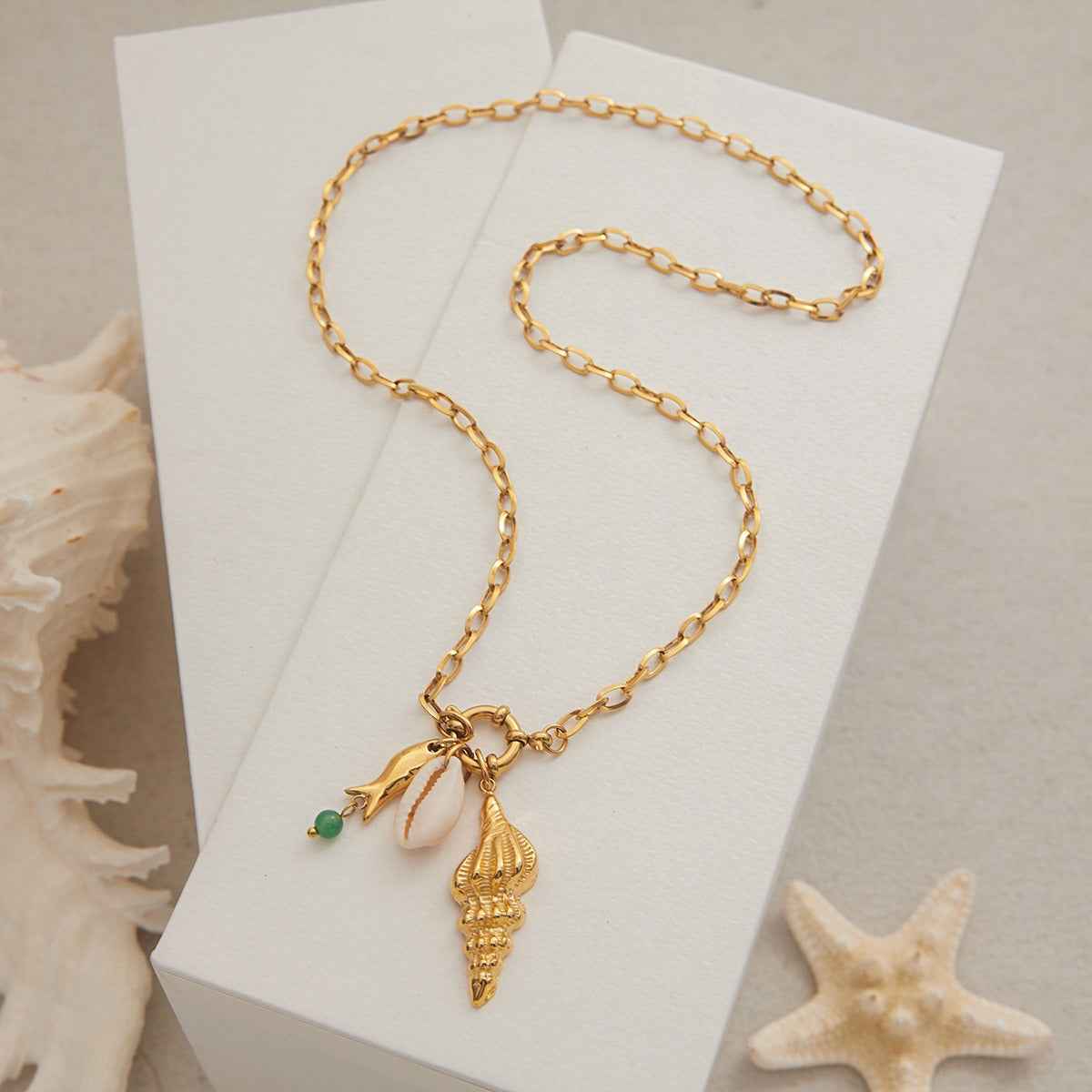 18K Gold Conch Shape Textured Beach Style Necklace