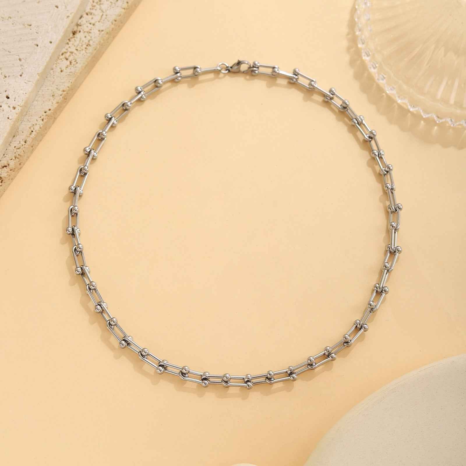 18k gold U-shaped horseshoe clasp bracelet necklace