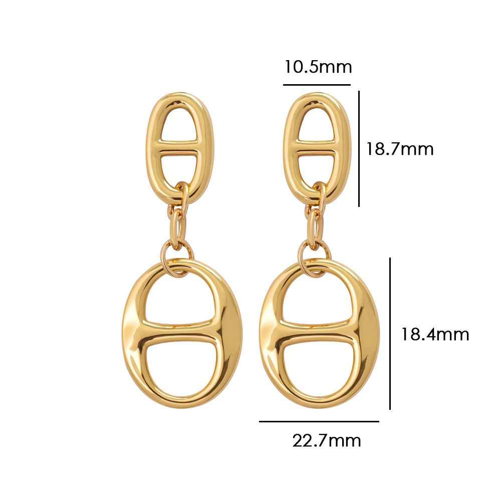 18K gold geometric-shaped necklace, bracelet, and earrings set.