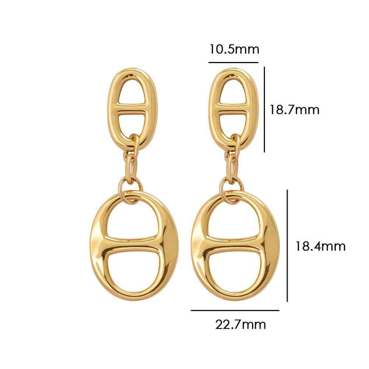 18K gold geometric-shaped necklace, bracelet, and earrings set.