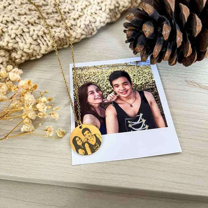 Customized Round Photo Engraving Necklace