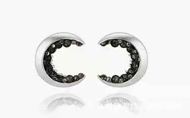 Light luxury moon rhinestone necklace