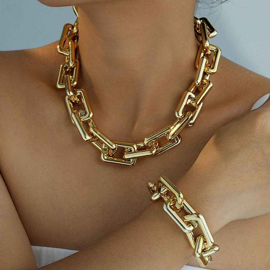 Geometric rectangular chunky chain bracelet and necklace set