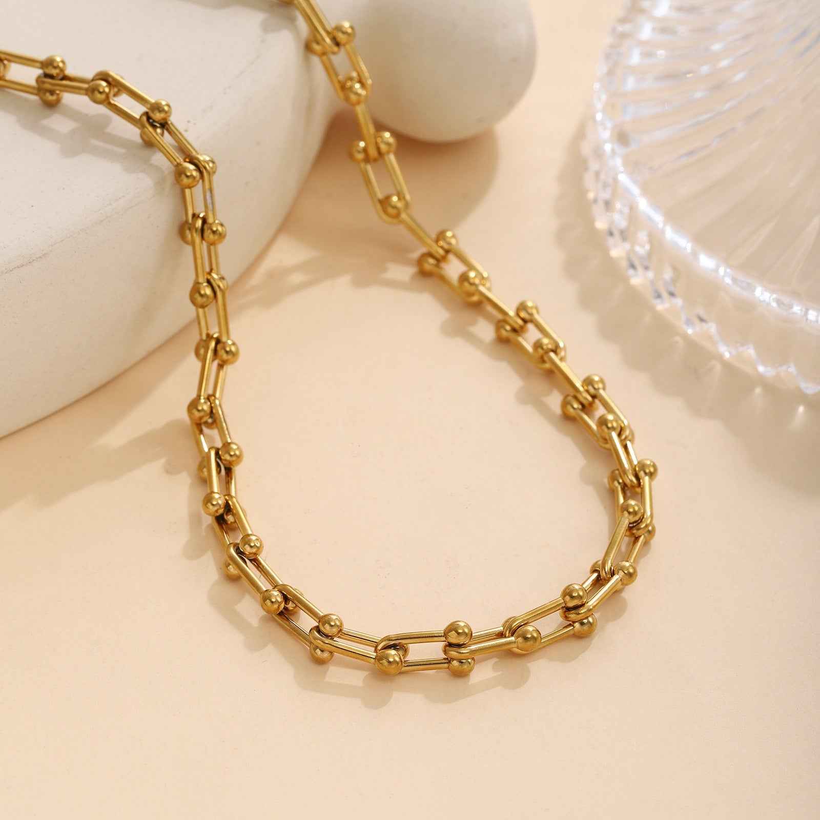 18k gold U-shaped horseshoe clasp bracelet necklace