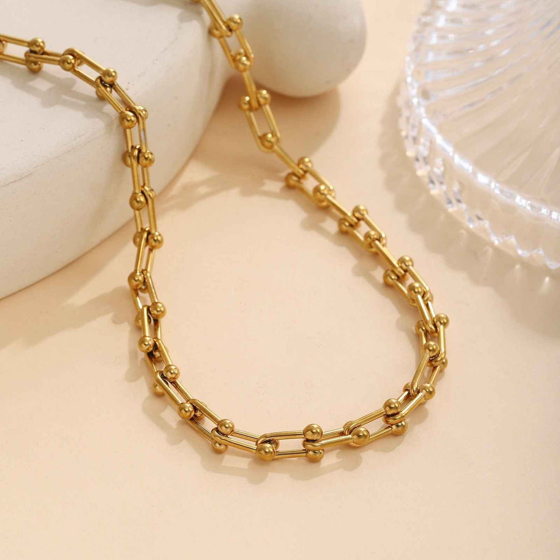 18k gold U-shaped horseshoe clasp bracelet necklace