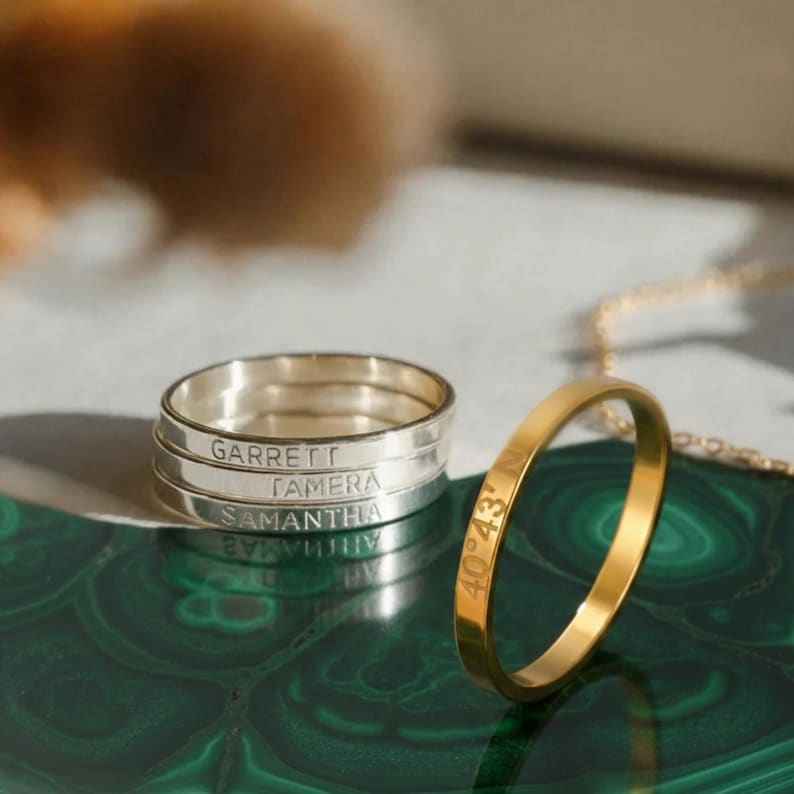 Customized Smooth Name Engraving Ring