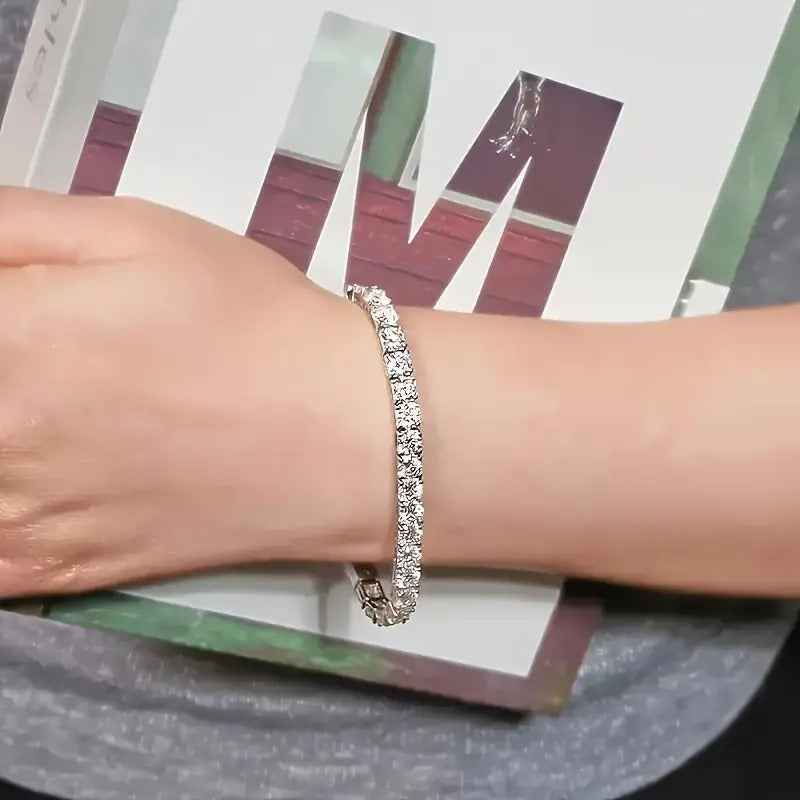 S925 sterling silver plated, fully encrusted with sparkling rhinestones, tennis chain.