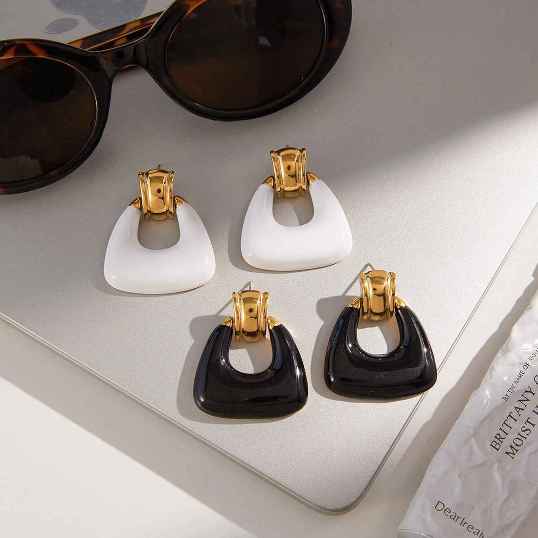 18K gold lightweight luxury enamel stud earrings