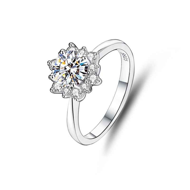 S925 sterling silver ring with a sunflower design and diamond accents.