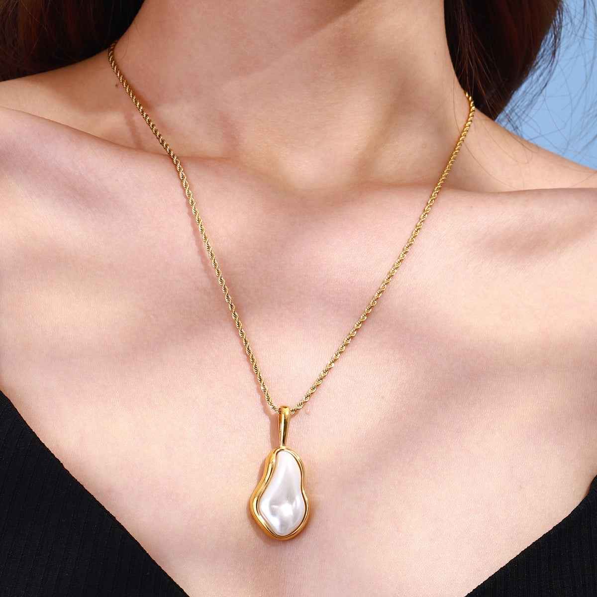 18K gold inlaid irregular pearls exquisite design noble necklace