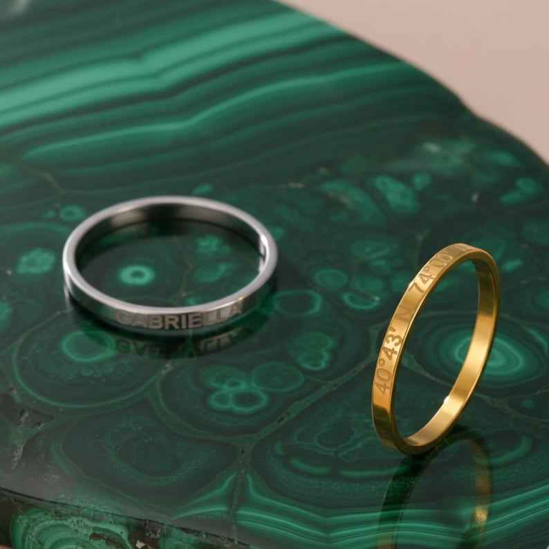 Customized Smooth Name Engraving Ring