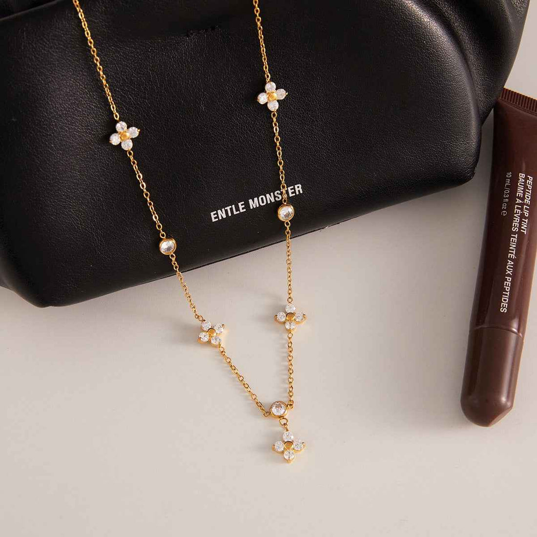 18K gold zircon four-leaf clover necklace