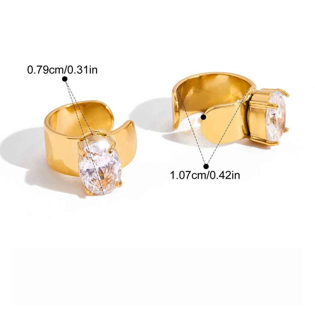 18K gold plated, lightweight and luxurious cat-shaped earrings with zircon stones.