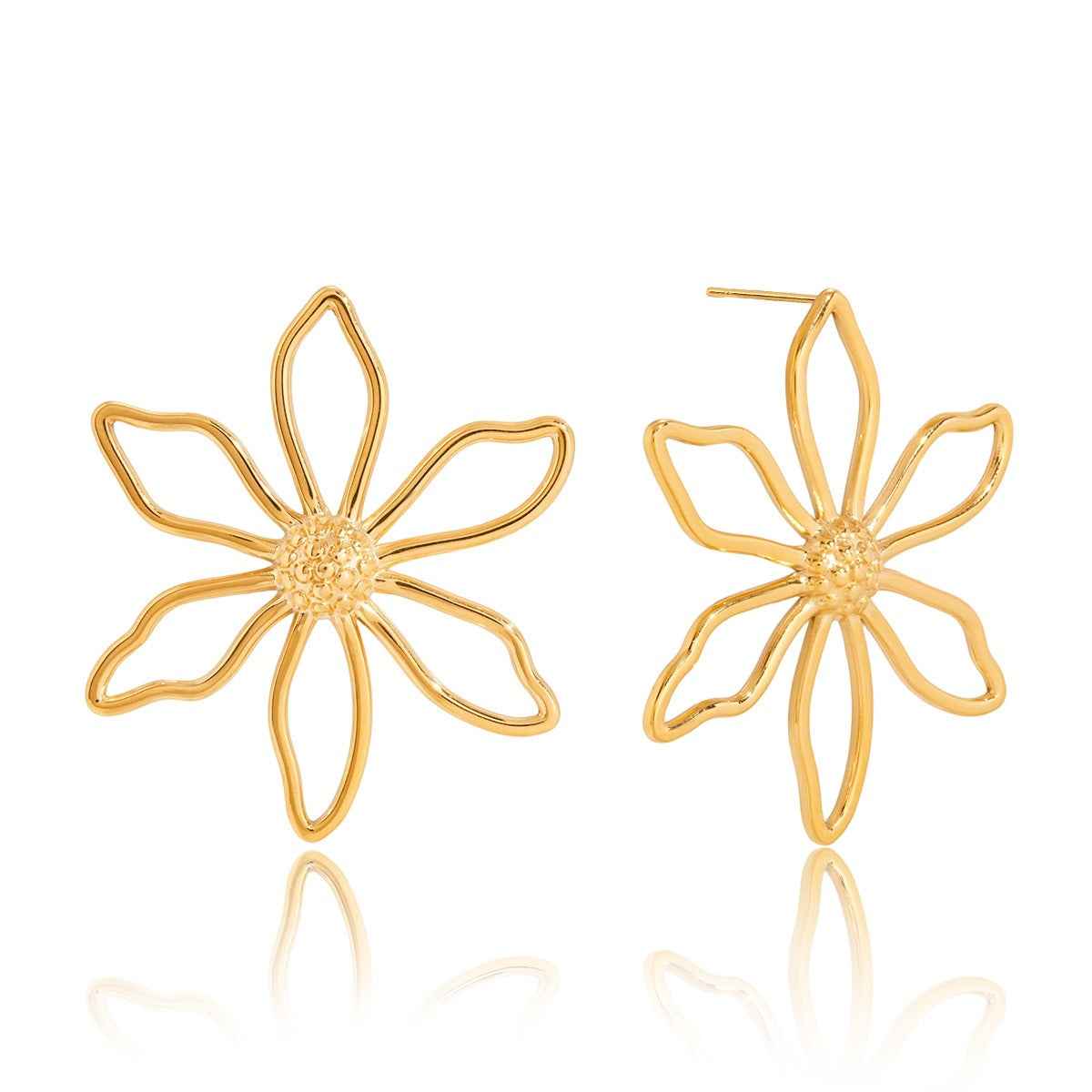 18K gold wire flower stud earrings