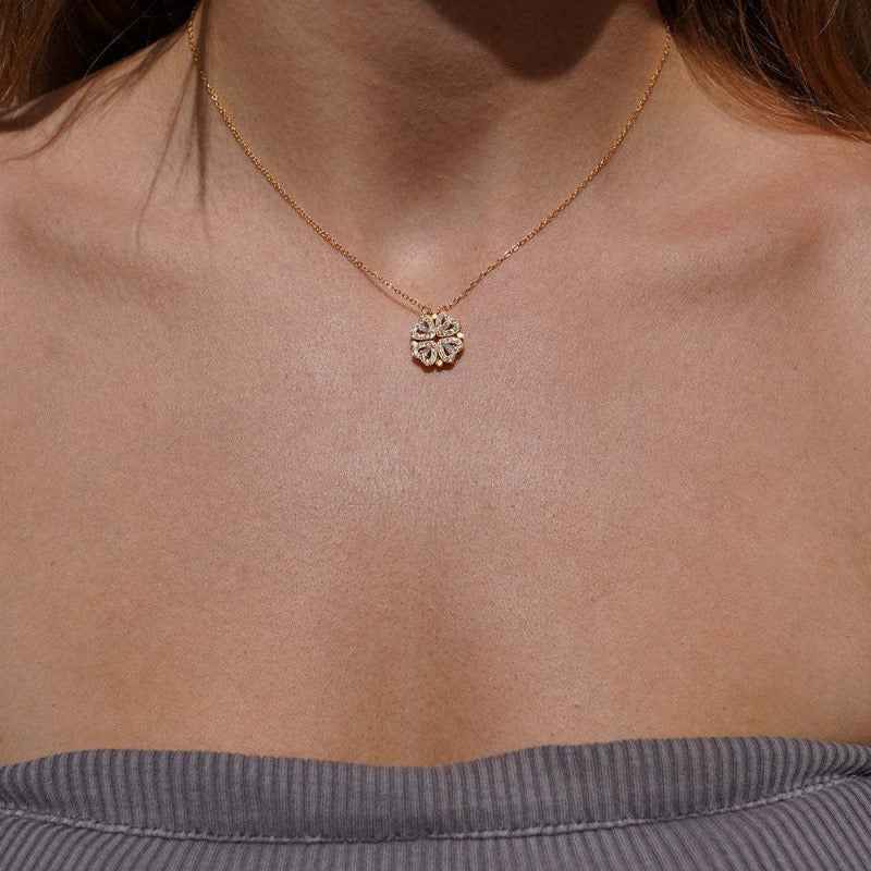 Heart-shaped four-leaf clover necklace with micro-inlaid zircon