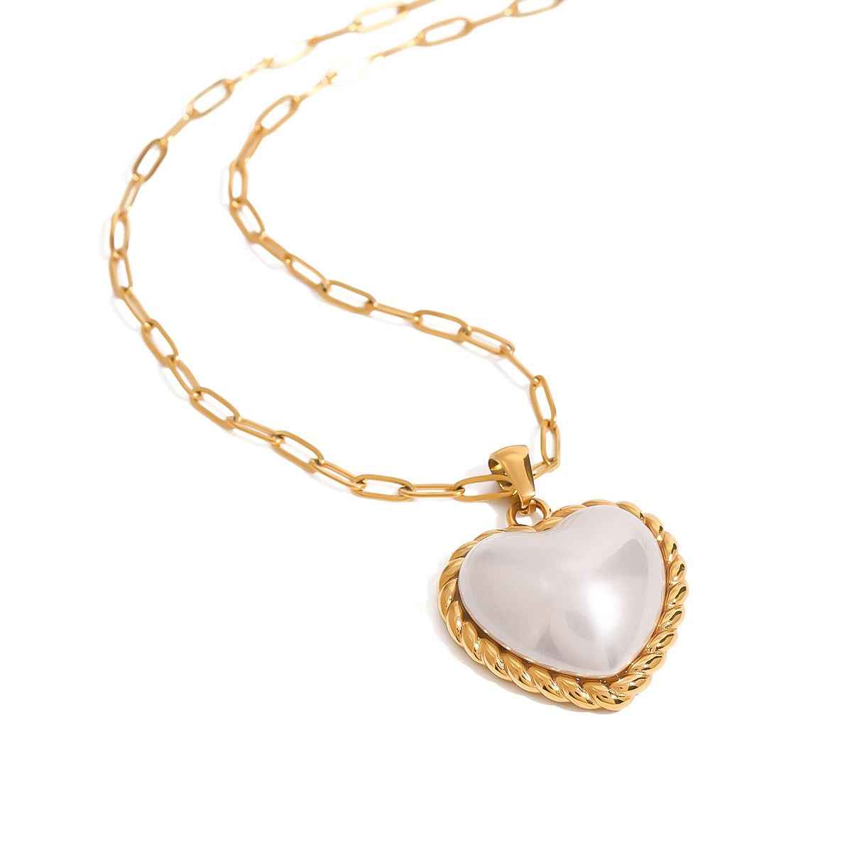 18K gold heart with texture inlaid pearl design exquisite and noble necklace