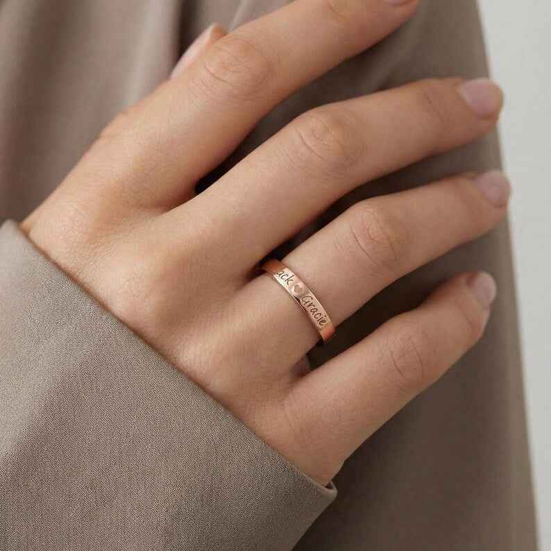 Customized Smooth Name Engraving Ring