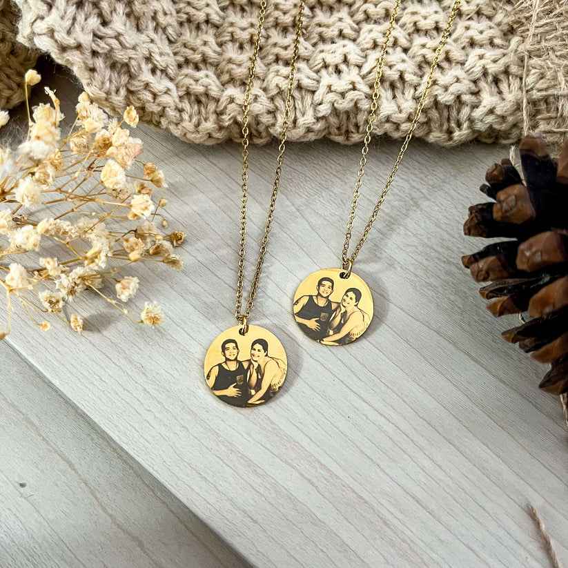 Customized Round Photo Engraving Necklace