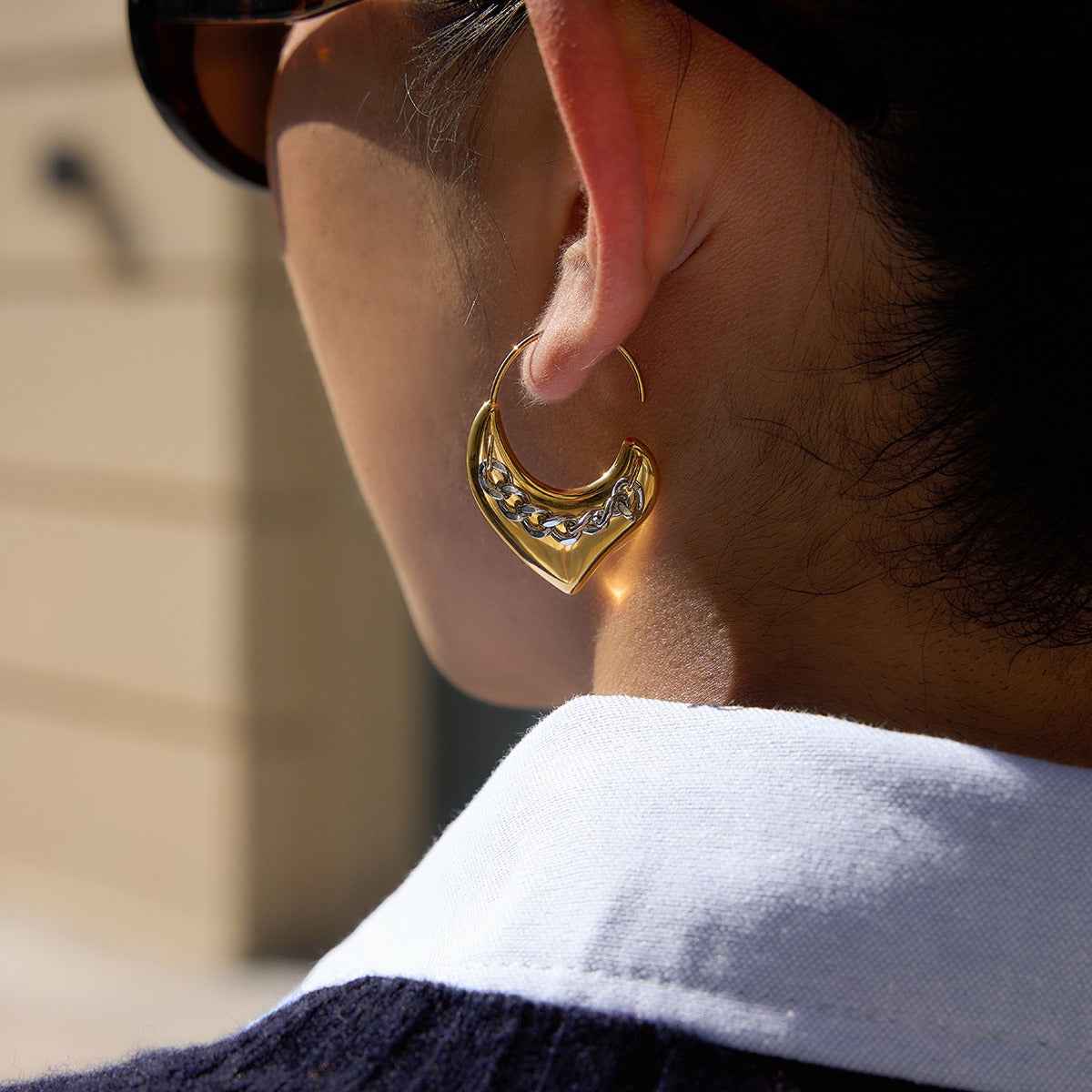 18K gold lightweight luxury heart-shaped earrings