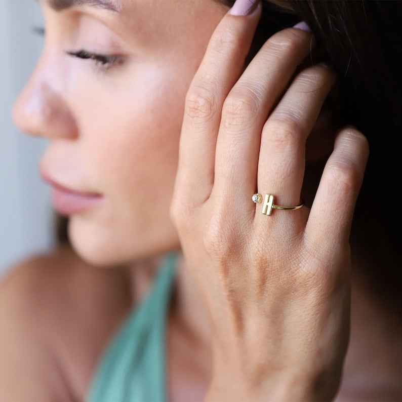 Personalized open ring with birthstones in the shape of numbers and letters