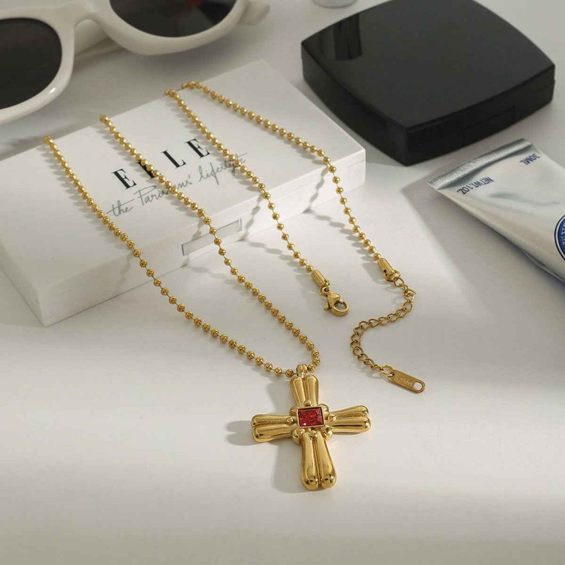 18K Gold Cross Design Beautiful Dazzling Necklace