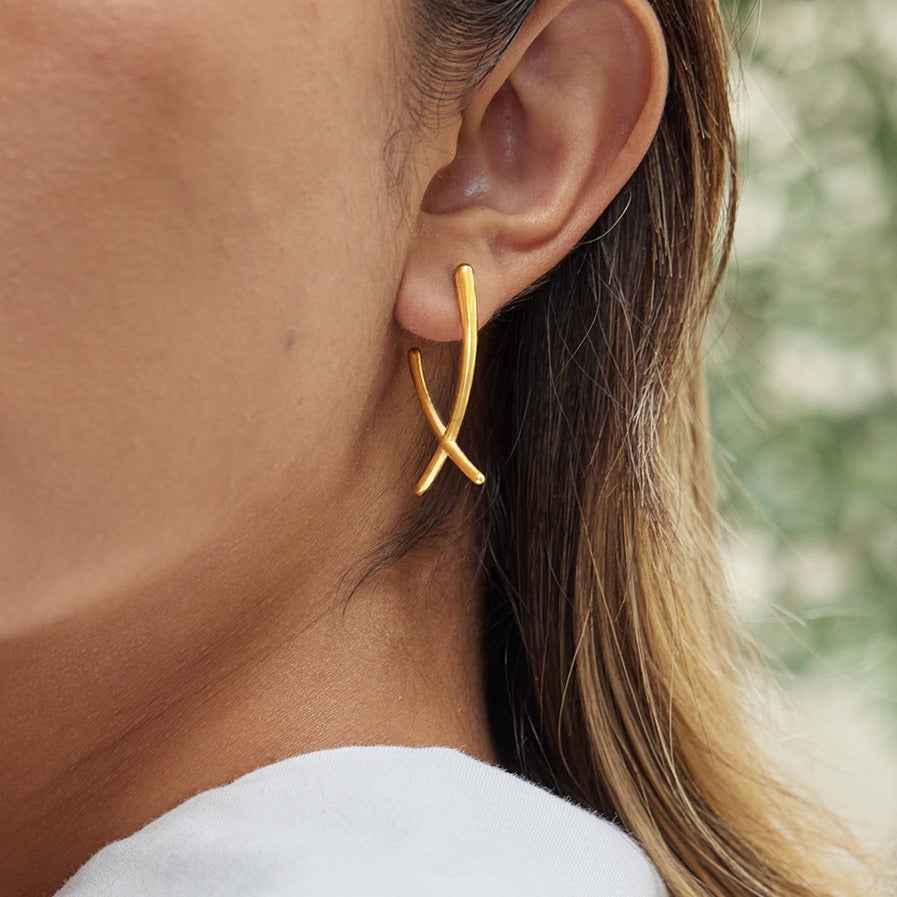 18k gold cross earrings