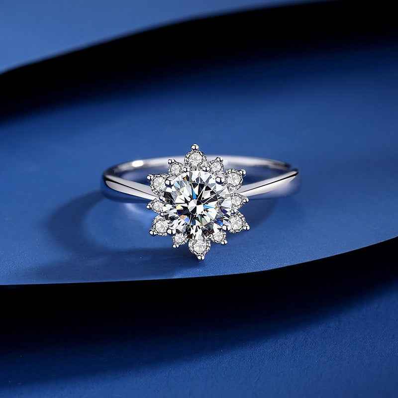 S925 sterling silver ring with a sunflower design and diamond accents.