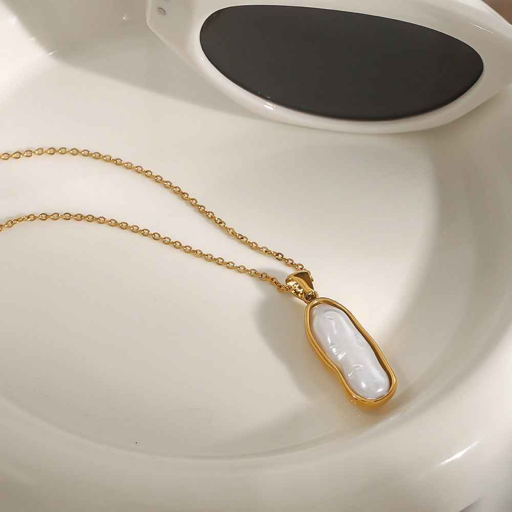 18K gold inlaid irregular pearl design light luxury noble pendant necklace